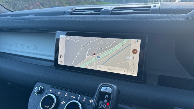 Land Rover Defender 3.0 D250 X-Dynamic SE 90 3dr Auto Diesel Estate